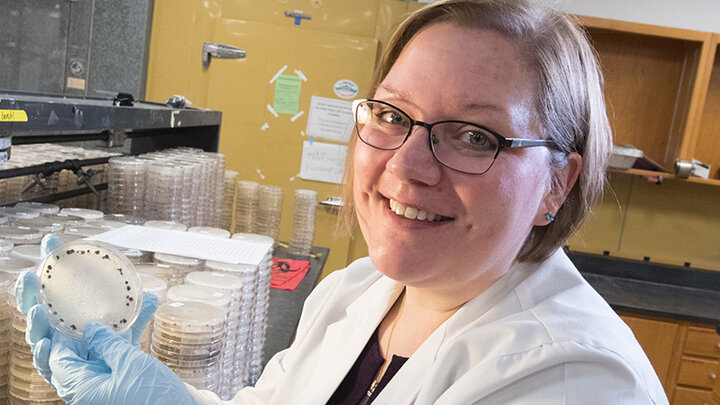 Headshot of Sydney Everhart.